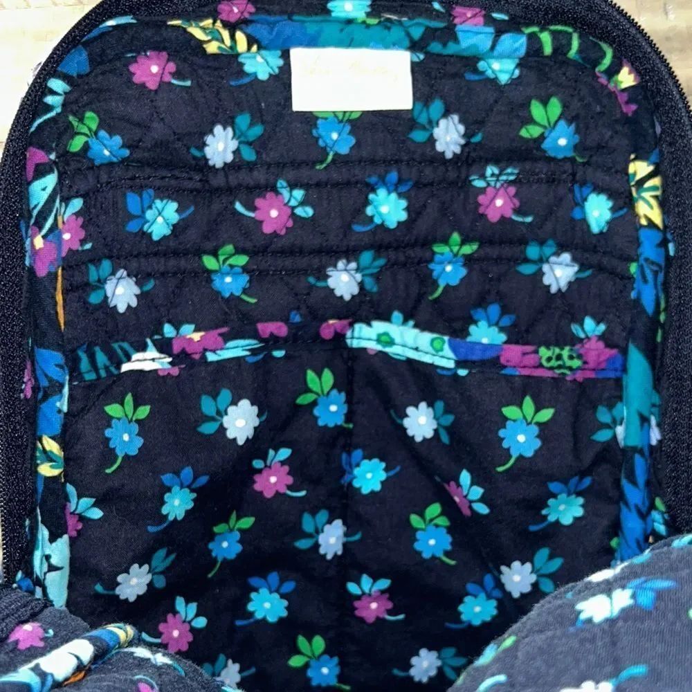 Floral Quilted Backpack 🎒 - Picture 13 of 17